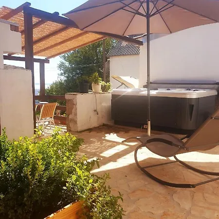 Dina Villa Klis